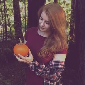 Meet your Posher, Holly